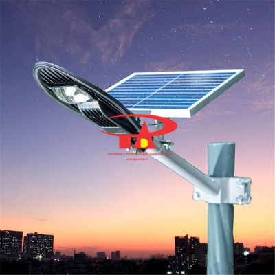 SOLAR STREET LIGHT 50W CHIẾC LÁ