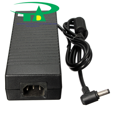 Adapter 12V 5a