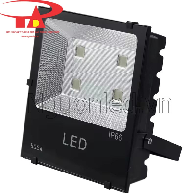 Đèn pha led đổi màu 200W chóa kim cương