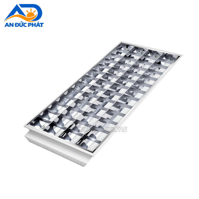 Máng đèn LED xương cá 600x1200 4 bóng