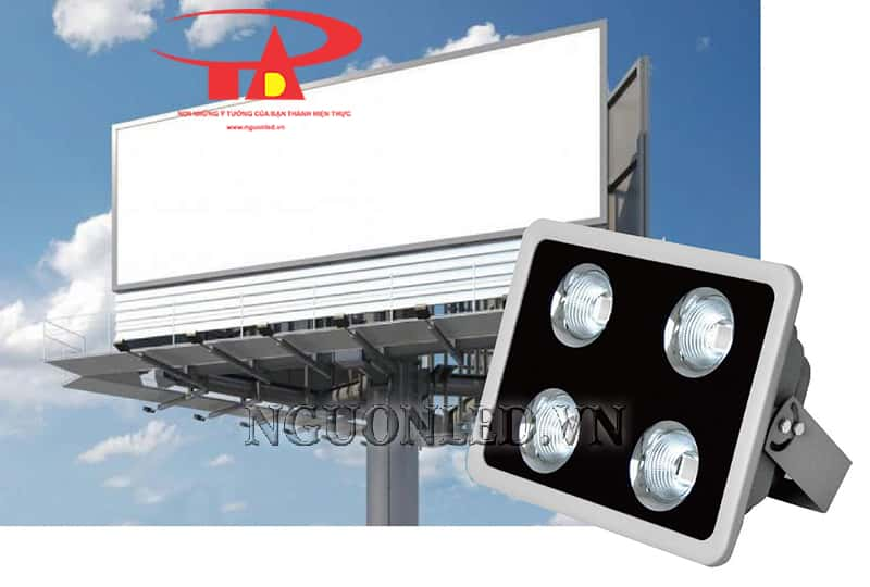 Chiếu sáng biển quảng cáo nổi bật cùng đèn pha led đổi màu 200W