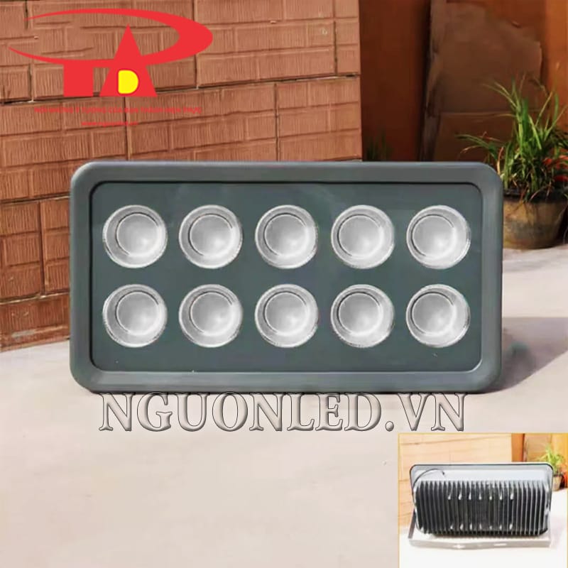 Đèn pha led đổi màu chip COB loại tốt