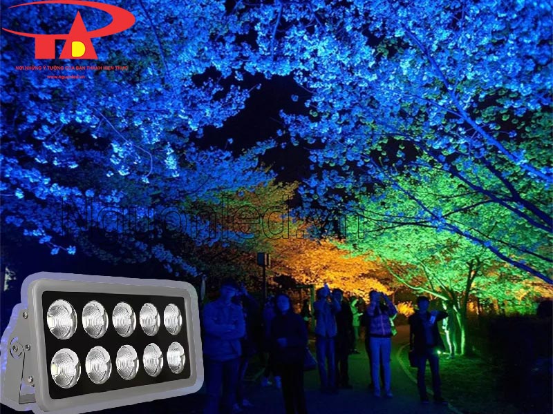 Đèn pha led 500w tự động đổi màu