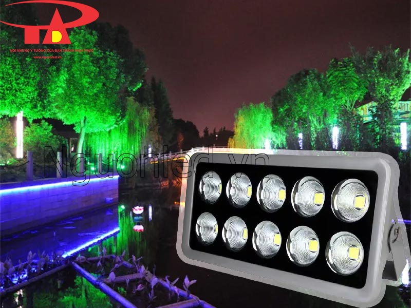 Đèn pha led chiếu xa 500w đổi màu