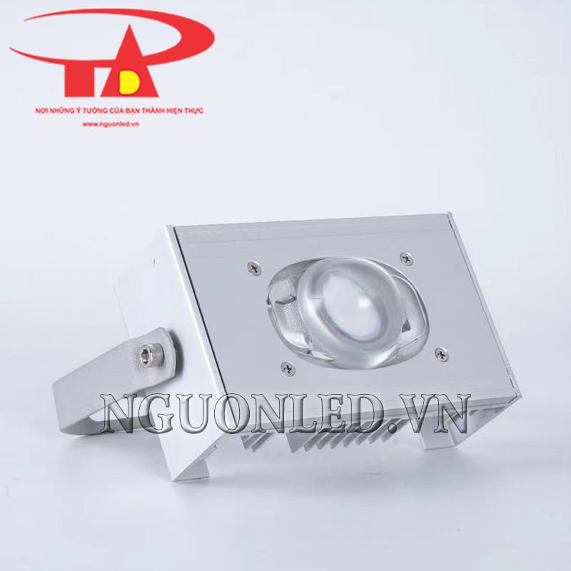 Đèn pha led kẹp ắc quy 50W