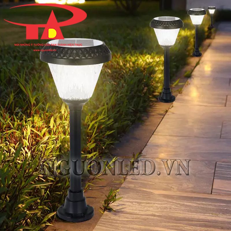 Đèn led sân vườn năng lượng 8W mã SV02