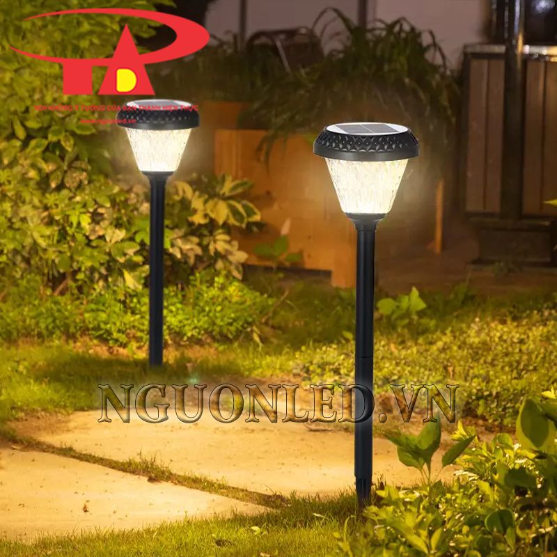 Đèn led sân vườn năng lượng 8W mã SV02 tại Hồ Chí Minh