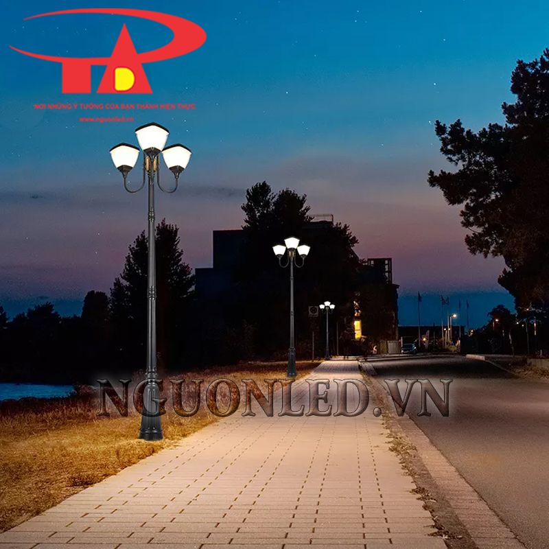 Đèn led sân vườn năng lượng 30W mã TY03 loại tốt tại HCM