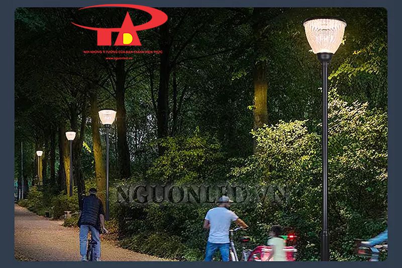 Đèn led sân vườn năng lượng 30W mã TY108