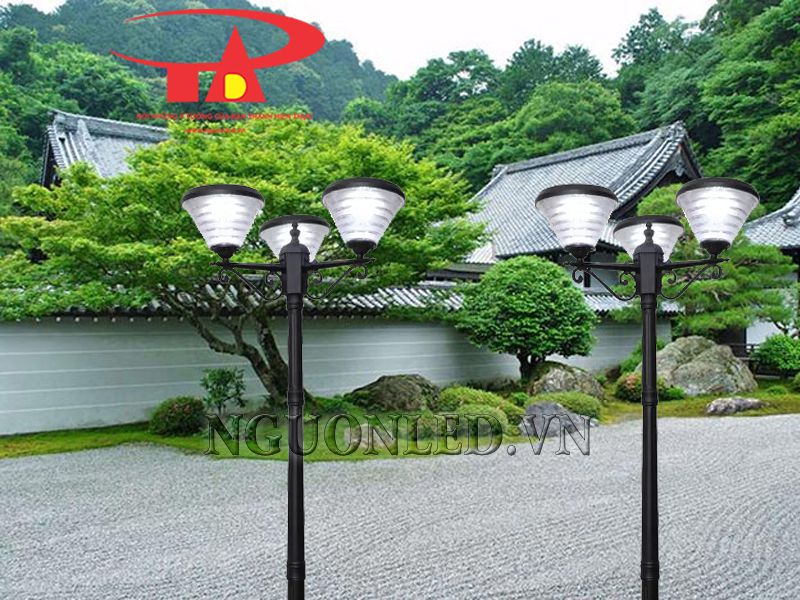 Đèn led sân vườn năng lượng 15W mã YZY03