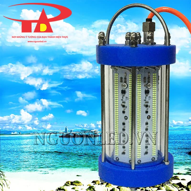 Đèn thu hút cá giá rẻ, công suất 600w