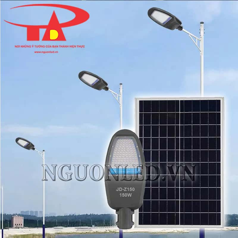 Đèn đường năng lượng mặt trời 150W chống mưa