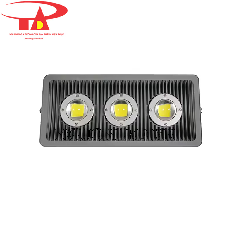 Đèn pha 150w thấu kính lồi