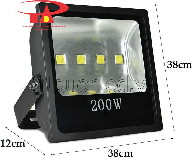 Đèn pha led 200w vỏ đen