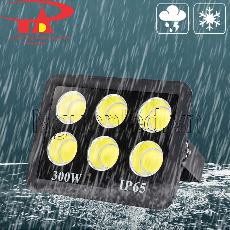 Đèn pha 300w COB dùng ngoài trời