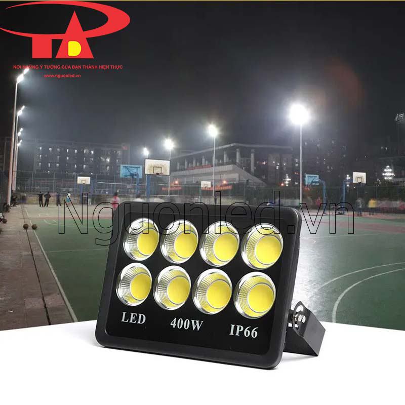 Đèn pha led 400w cob chiếu sân bóng