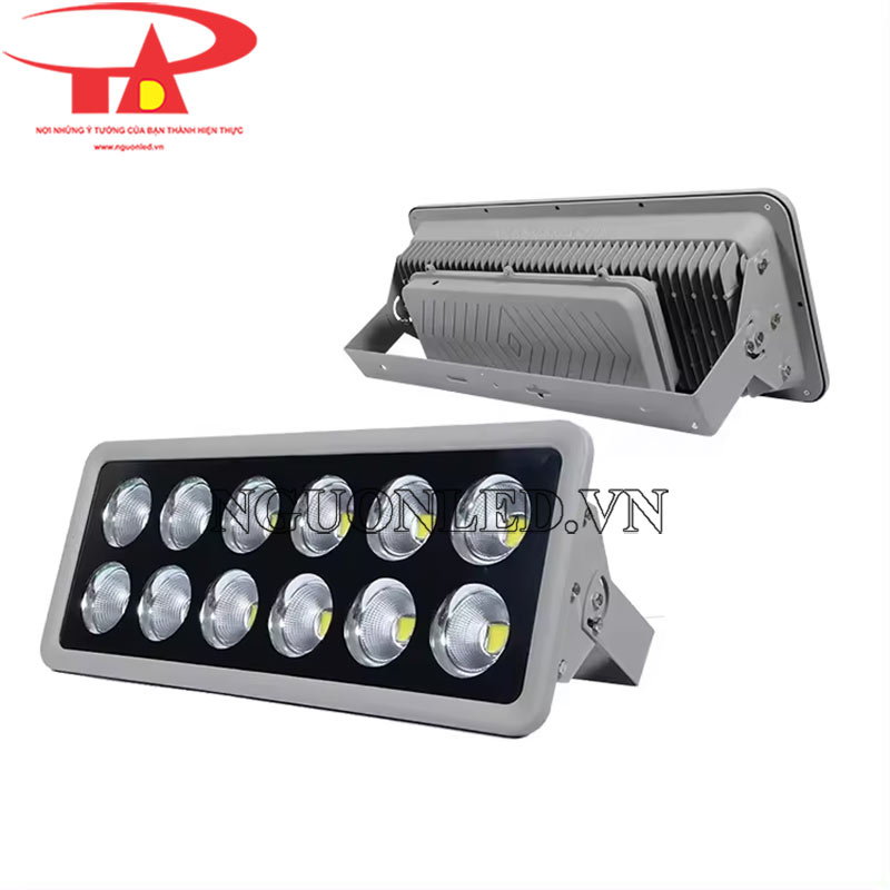 Đèn pha chóa phiễu 600w giá rẻ