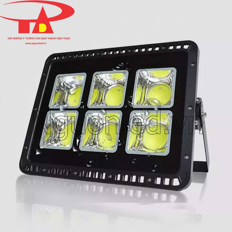 Đèn pha led 300w COB chống mưa