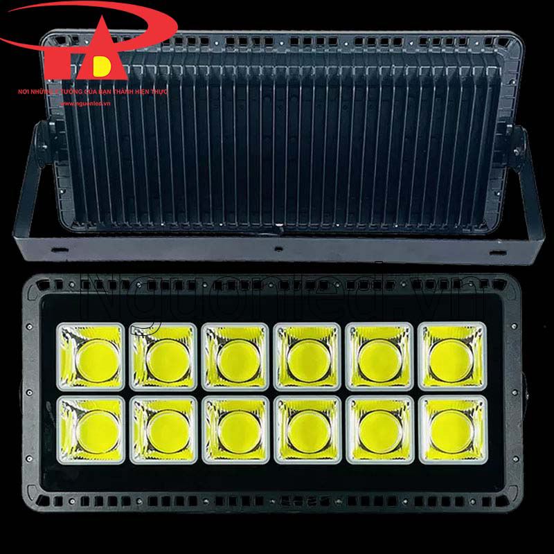 Đèn pha led 600w giá rẻ