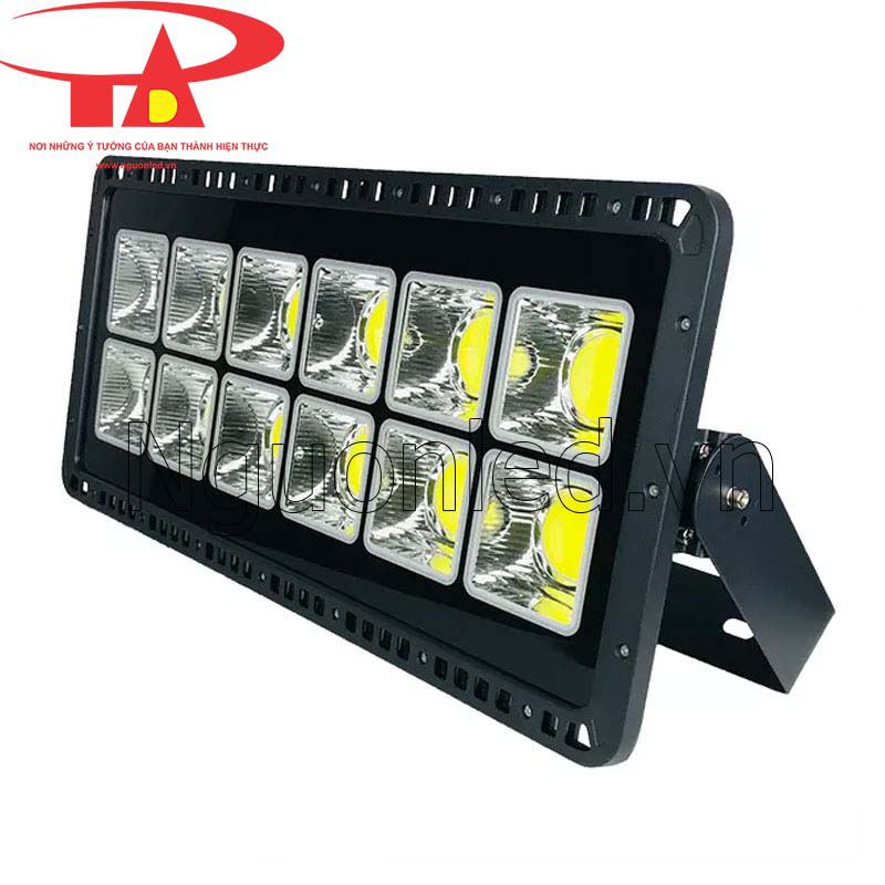 Đèn pha led COB 600w