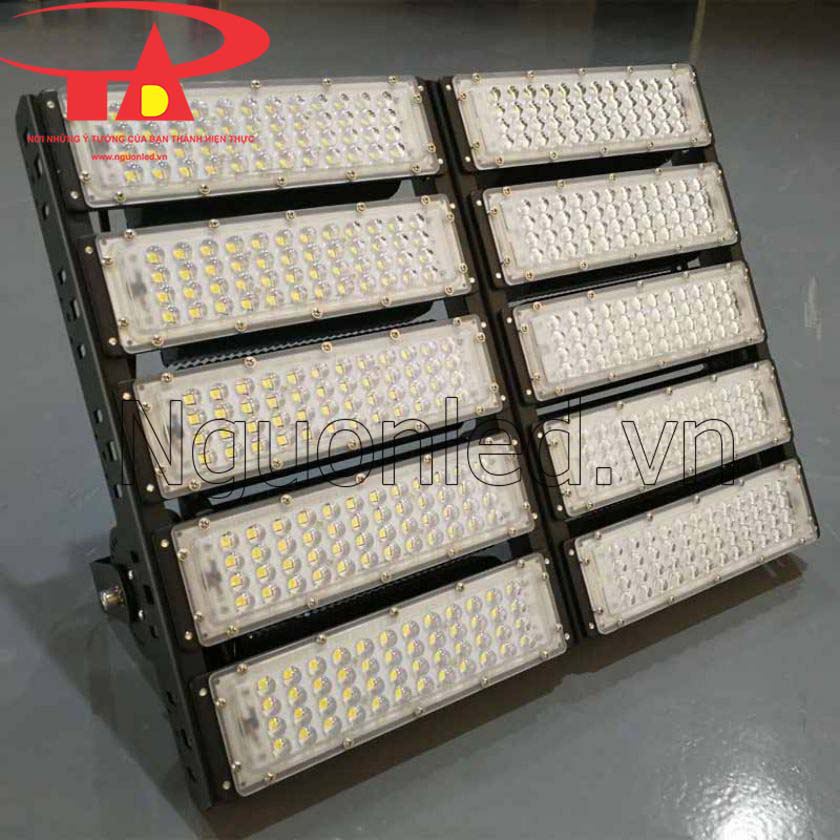 Đèn pha led module 500w ngoài trời