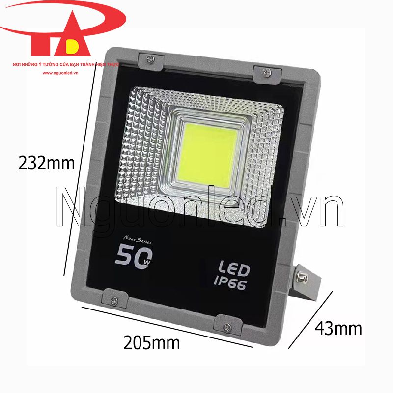 Đèn led pha ngoài trời công suất 50w