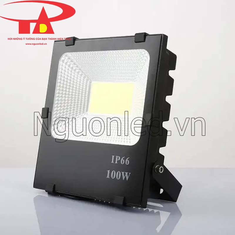 Đèn pha 100w COB giá rẻ tại hcm