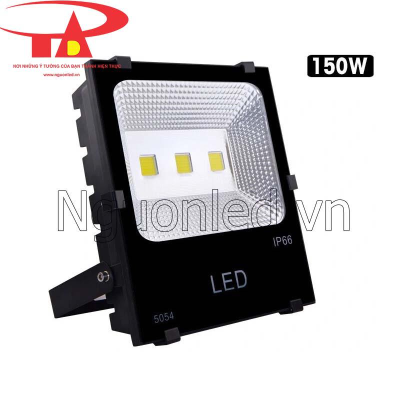 Đèn led pha 150w vỏ đen siêu sáng