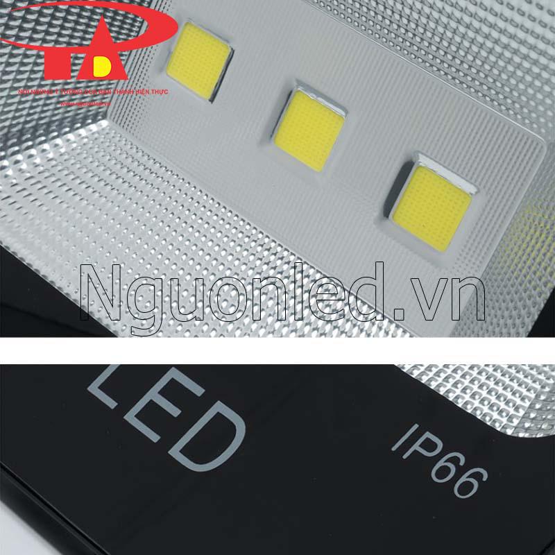 Đèn pha led vỏ đen 150w chips COB