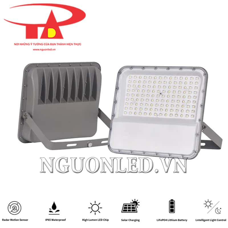 Đèn năng lượng mặt trời 100W đủ công suất