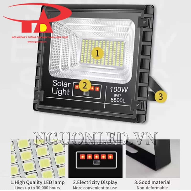 Đèn pha led năng lượng mặt trời 100W có đèn báo sạc