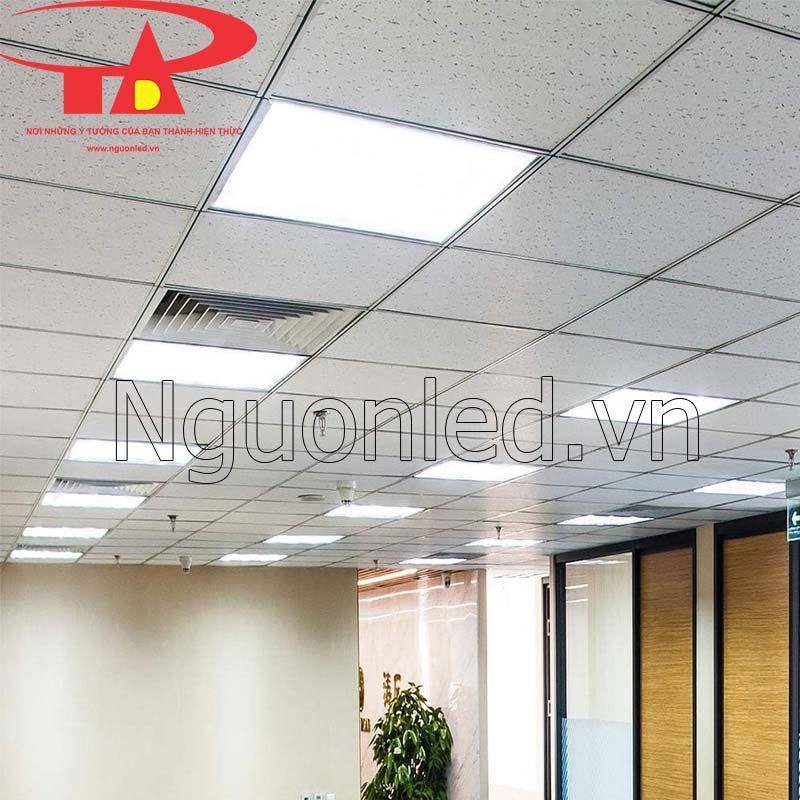 Giá đèn led âm trần thạch cao 600x600