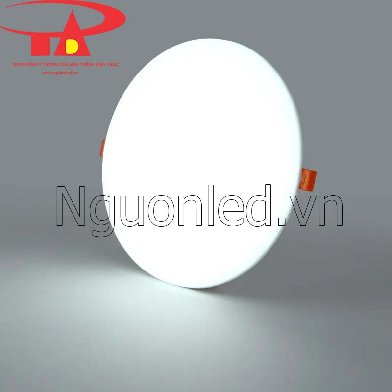 Giá đèn led âm trần tràn viền 36w