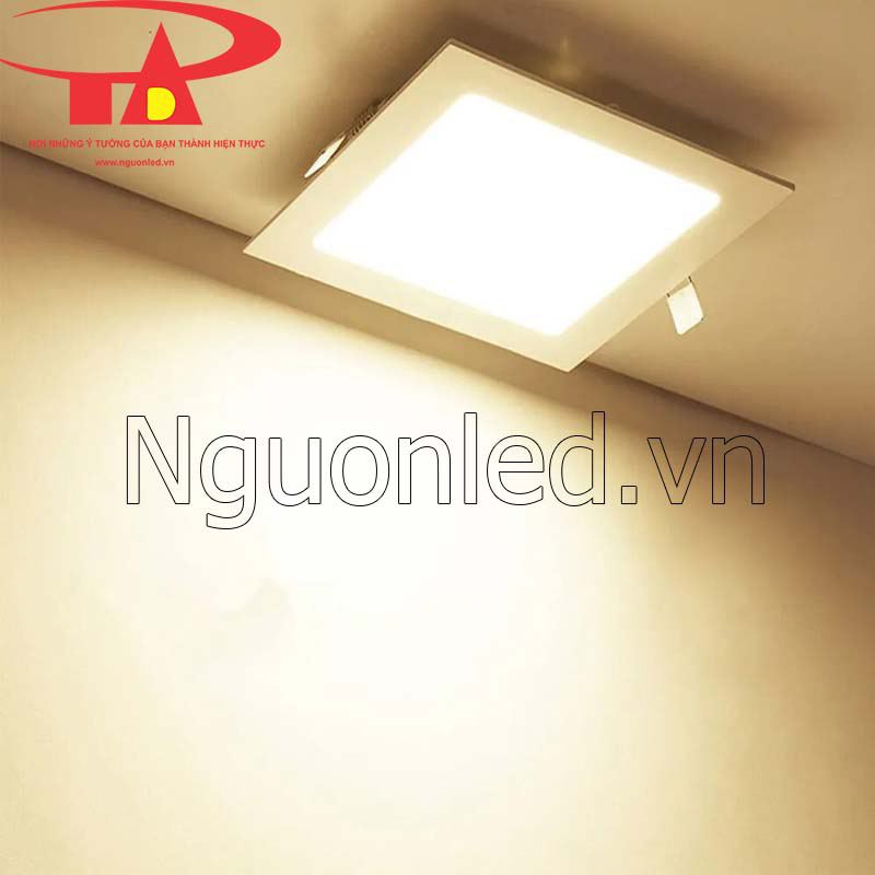 Giá đèn led âm trần vuông 18w