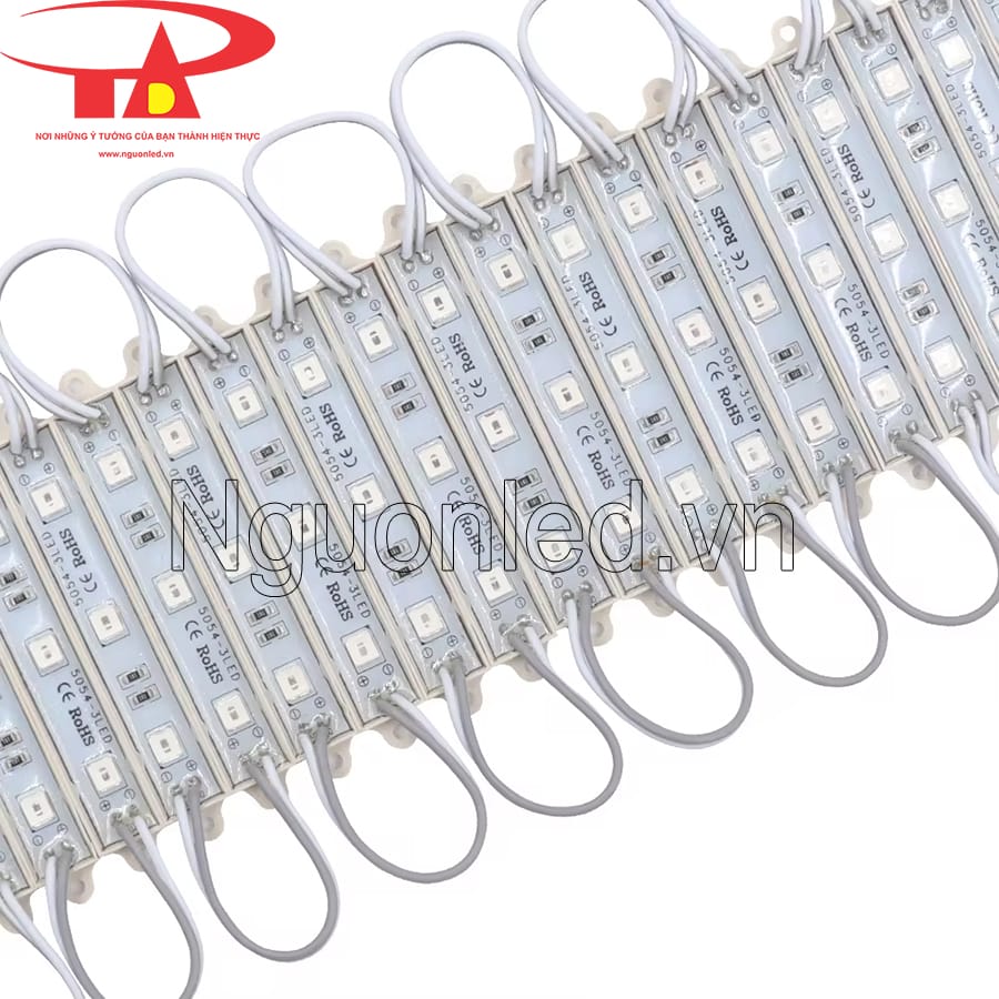 Led hắt ba bóng màu đỏ 5054 giá rẻ