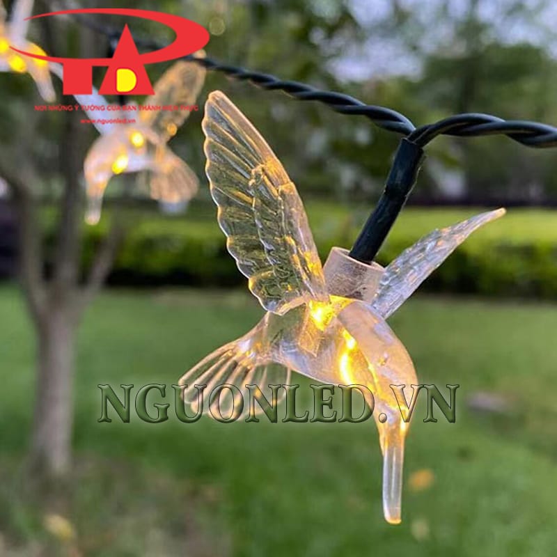 Ứng dụng led thả hình chim hải âu màu vàng trang trí ngoài trời