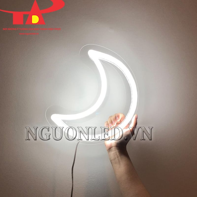 Ảnh led neon mặt trăng màu trắng tại Hà Nội