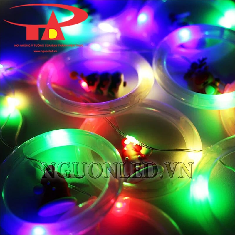 Ảnh led rèm vòng tròn noel đủ màu tại TPHCM