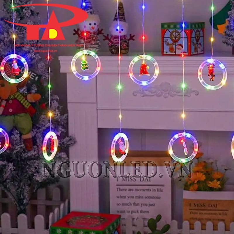 Ứng dụng led rèm vòng tròn noel đủ màu