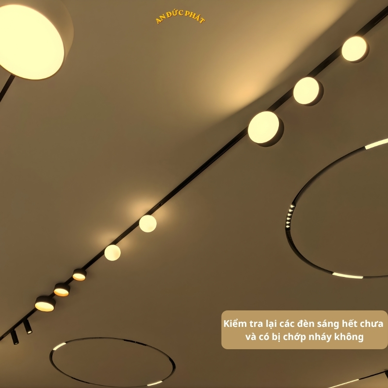 Quan Sát Trong Những Phút Đầu Sau Khi Cấp Điện