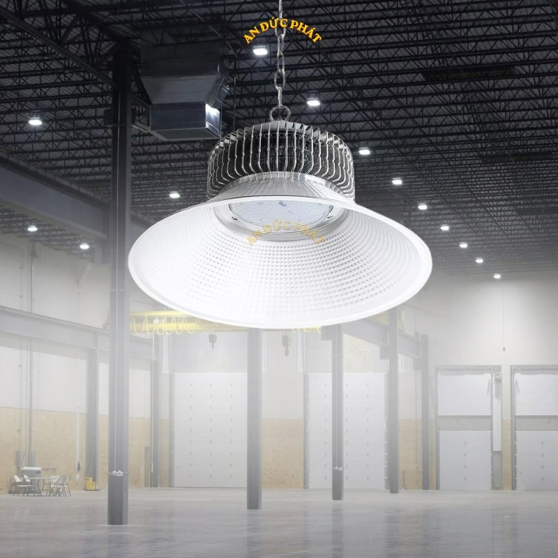 Đèn LED nhà xưởng dùng cho khu sản xuất, kho hàng