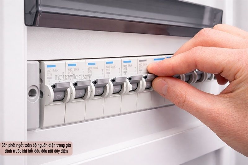 Cần phải ngắt toàn bộ nguồn điện trong gia đình