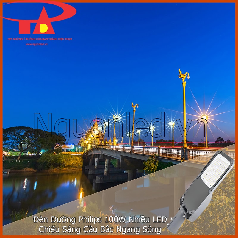 Đèn đường philips 100w chiếu sáng cầu nhỏ qua sông kênh rõ lối đi