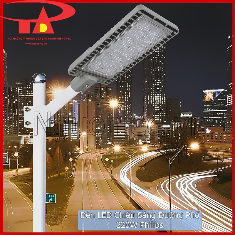 Hệ thống đèn LED đường phố 220W chiếu sáng quốc lộ và đường nội đô giúp tầm nhìn ban đêm rõ ràng