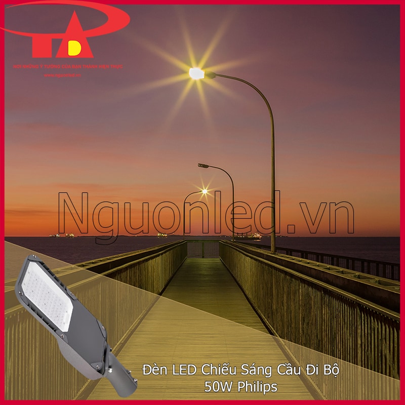 Đèn đường 50w philips chiếu sáng cầu nhỏ giúp nhìn rõ lối đi ban đêm
