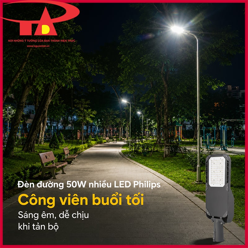 Đèn đường Philips 50W nhiều LED chiếu sáng công viên buổi tối