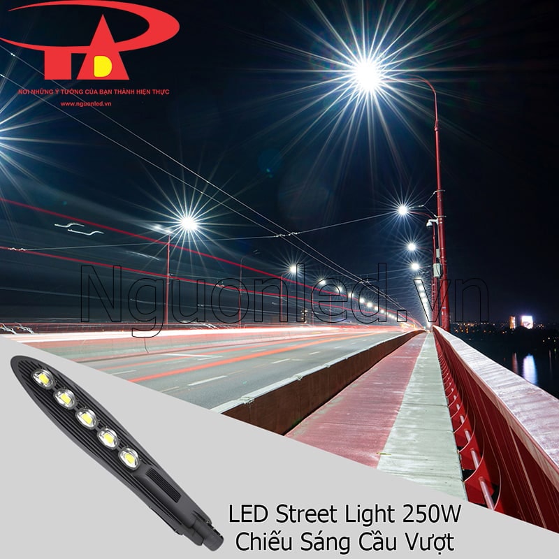 Đèn đường hình chiếc lá 250W chiếu sáng cầu vượt, tăng tầm nhìn và an toàn