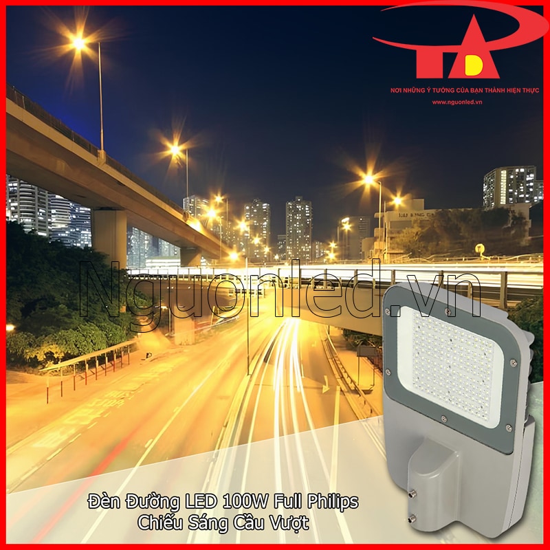 Đèn đường LED 100W Full Philips lắp trên cầu giúp dẫn hướng rõ hơn và tôn vẻ đẹp công trình ban đêm