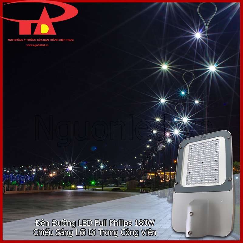Đèn đường LED 180W chiếu lối đi công viên với ánh sáng rõ và cảnh quan dễ chịu hơn