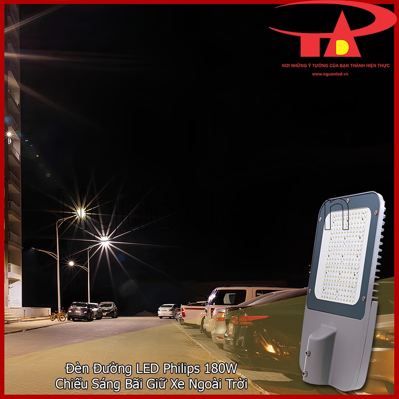 Đèn đường Full Philips 180W chiếu sáng bãi giữ xe ngoài trời giúp lối đi rõ hơn và hỗ trợ camera quan sát